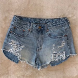 American Eagle High-Rise Festival Shorts